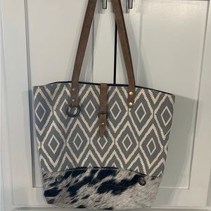 Myra bag